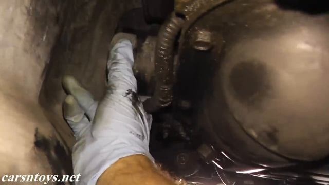 Nissan Maxima Oil Change with Basic Hand Tools смотреть онлайн