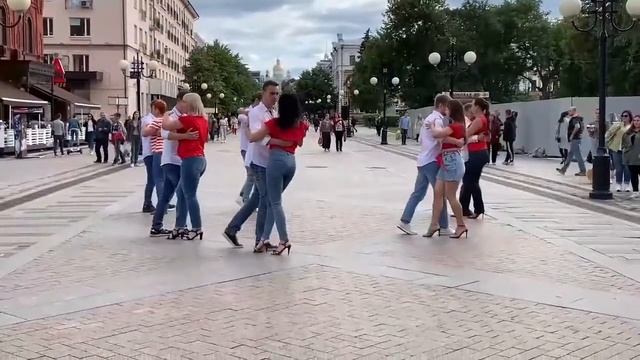 Muxima Kizomba group. Кизомба-флешмоб-2020 от А до Я.?? смотреть онлайн