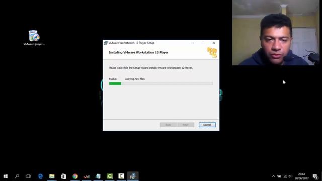 Instalación VMWARE Player 12 (64 Bits) смотреть онлайн