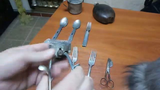 Столовые приборы 3-го Рейха！ смотреть онлайн