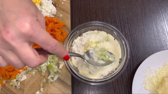 A Super Simple Recipe for the BEST Mimosa Salad You've Ever Tried! смотреть онлайн