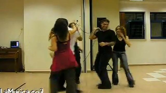 Salsa variation - Dedo Guarapo y Bota смотреть онлайн