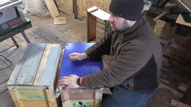 Содержание пчел в 8 рамочных ульях!!! смотреть онлайн