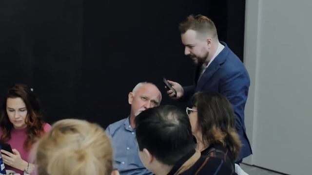 Андрей Титов Радио Диджей №1 в Сибири смотреть онлайн