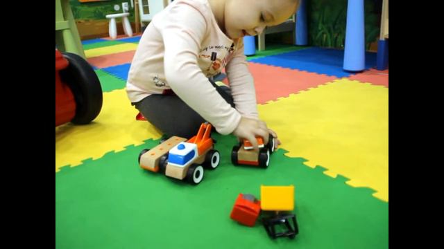 Детская комната радости в гостя у Кунг фу Панда, Toy Story, Ice Age смотреть онлайн