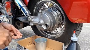 Honda Shadow 750 Aero, Gear Oil Change