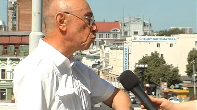 Свастика на зданиях в Харькове смотреть онлайн