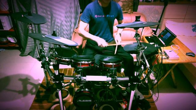 Carry On My Wayward Son (Drum Cover) กลองไฟฟ้า ALESIS Crimson II Mesh Kit смотреть онлайн