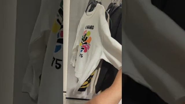 Распродаж на одежду в Берлине. Цены на вещи в Германии. Юджен Лович. zara, h&m, bershka смотреть онлайн