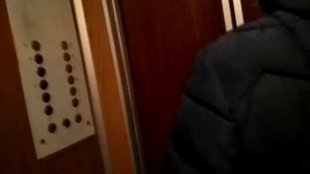 Лифт КМЗ (1998 г.в.) | ул.Текстильщиков, д.8, г.Троицк, Москва, Россия смотреть онлайн