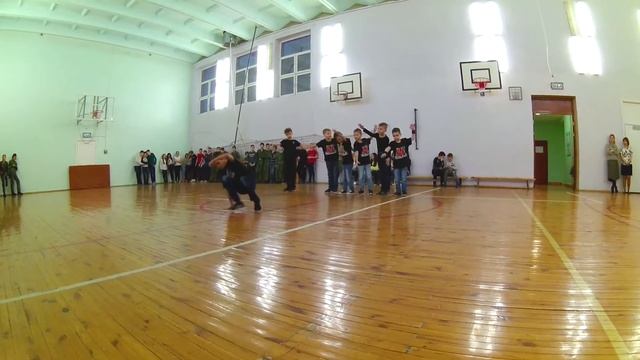 2018.03.05. Выступление в Школе №157. Студия брейк-данса Sense of life смотреть онлайн