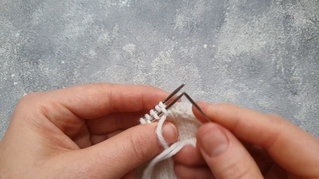 Закрытие петель швом "петля в петлю" (на примере носочков «Cat Paws”) смотреть онлайн