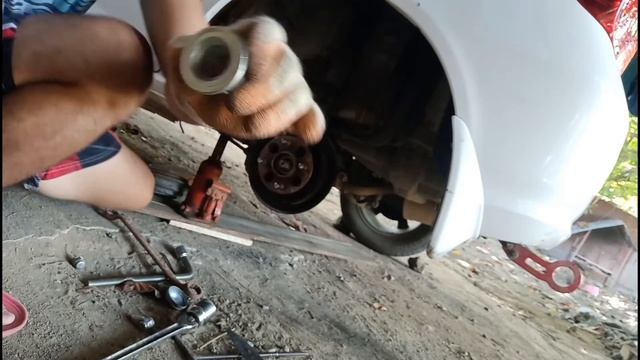 How to change Wheel hub Honda fit смотреть онлайн