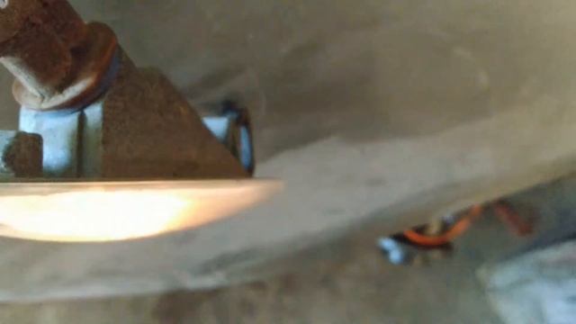 Замена поворотника и лампочки поворотника переднего крыла на Фиат Альбеа смотреть онлайн