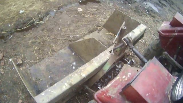 САМОДЕЛЬНЫЙ САМОСВАЛЬНЫЙ ковш на минитрактор на 400 кг. смотреть онлайн