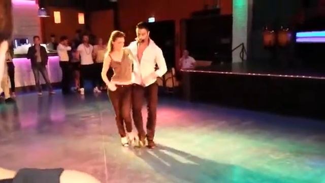 Kizomba Mantova Stefy e Sebastiano смотреть онлайн
