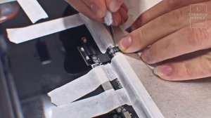 Macbook a1707 Pro залит и поврежден шлейф подсветки экрана