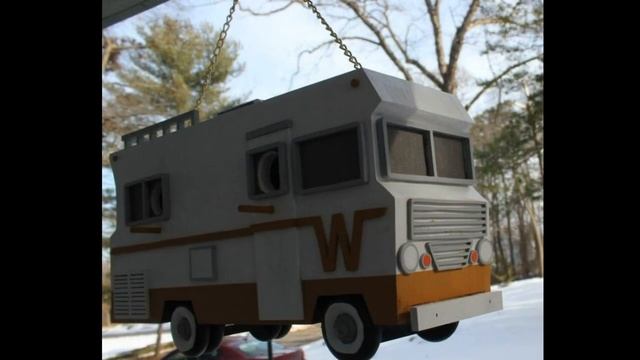 Дизайнерские Скворечники на тему Mobile Camper изготовлен вручную из цельного дерева. смотреть онлайн