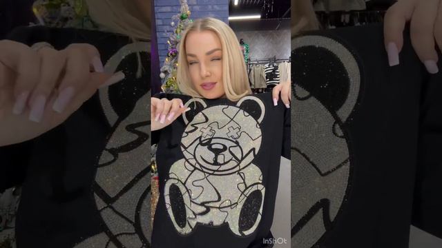 Страз много не бывает!!! Получили новую коллекцию футболок. Для заказа WhatsApp 89010382874 смотреть онлайн