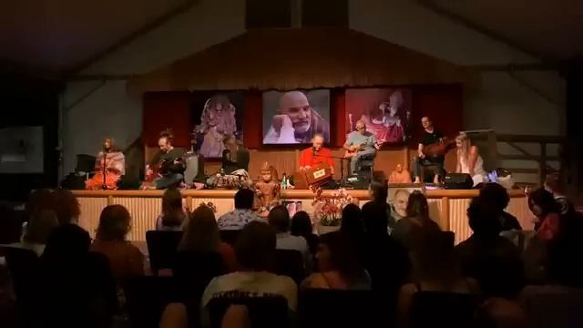 Kirtan with Krishna Das on Maui ~ Dec 2019 смотреть онлайн