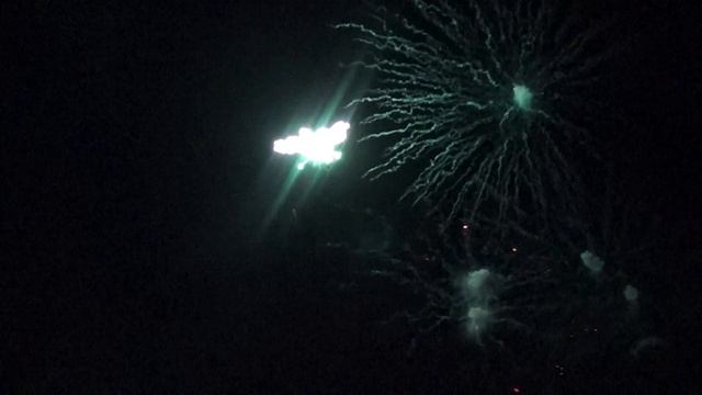 салют в азове 2.08.2015г, после реконструкции осады смотреть онлайн