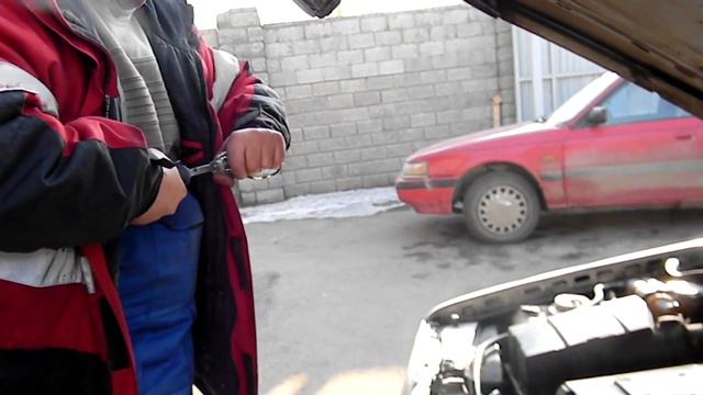 Замена значка на капоте Мерседес 124 смотреть онлайн