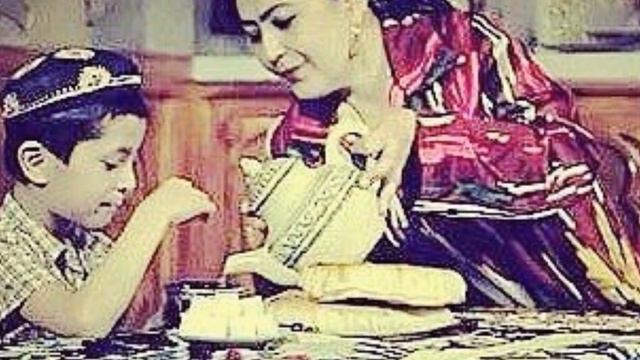 UNING AYOLI ISHLAMAYDI! смотреть онлайн