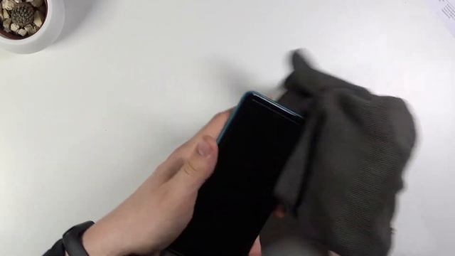Установка защитного стекла на Xiaomi Redmi 9 / Как защитить экран Redmi 9 от царапин? смотреть онлайн