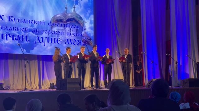 Три ангела - Хор Храма Рождества Христова (на русском языке) смотреть онлайн