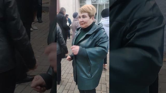 Голубоглазая девчонка.....16.10.22 Гомель парк Луначарского ? смотреть онлайн