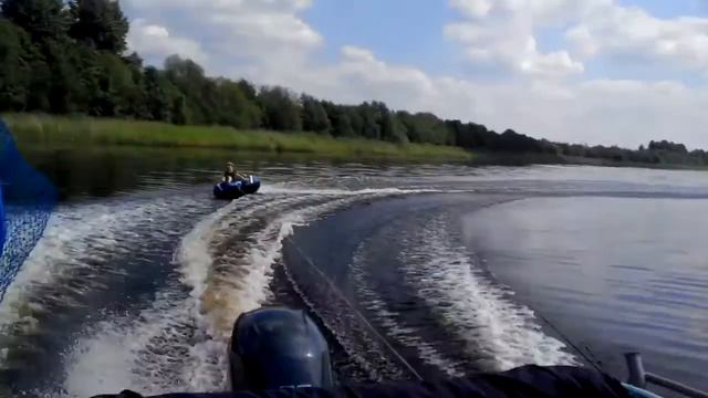 Катаемся на ватрушке смотреть онлайн