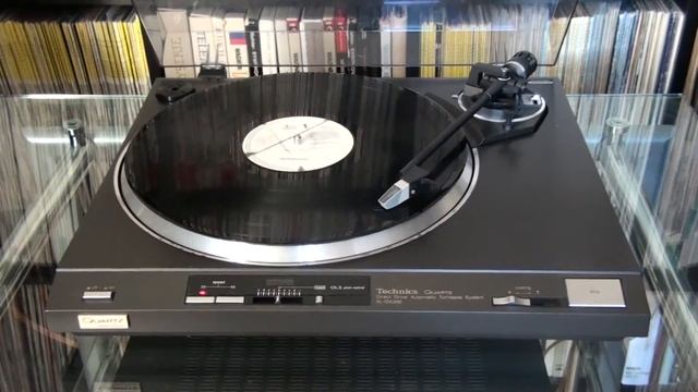 TECHNICS SL-QX200 & SONY STR-D515 смотреть онлайн