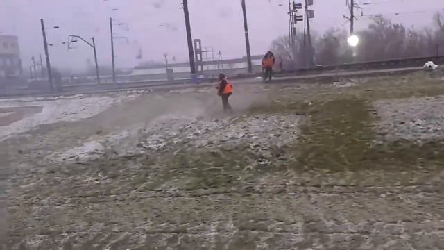 ОАО РЖД время стричь газон / Meanwhile in russia смотреть онлайн