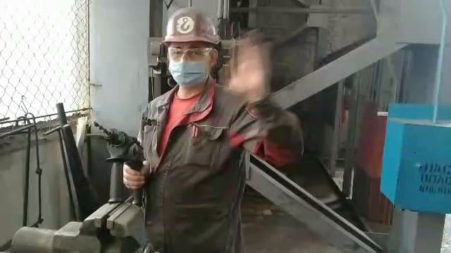 Поздравление от ЦРПС УЖДТ сотрудников горнометалургической отрасли с днём Металлургов смотреть онлайн