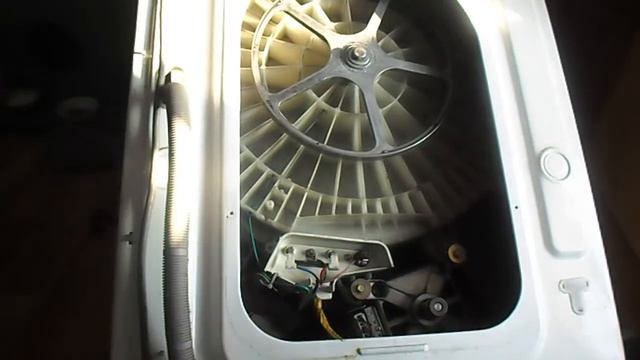 Разборка стиралки Самсунг Diamond, замена крестовины . Часть первая . смотреть онлайн