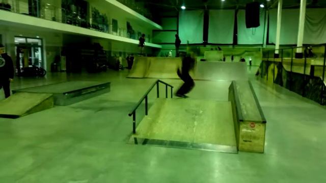 warm up in sportex Maxim Kolmogorov смотреть онлайн