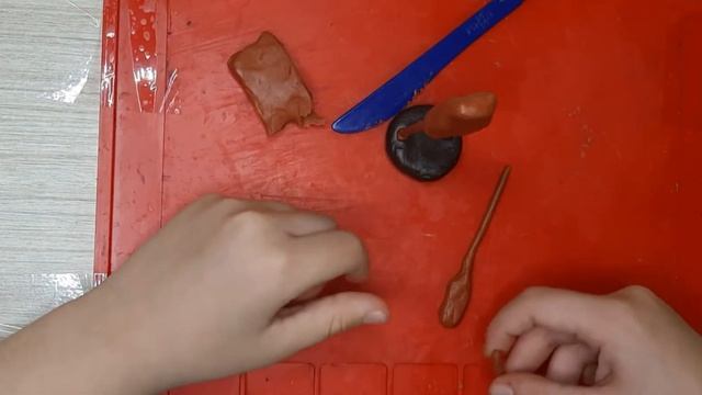 СИРЕНОГОЛОВЫЙ ИЗ ПЛАСТИЛИНА.ЛЕПИМ. смотреть онлайн