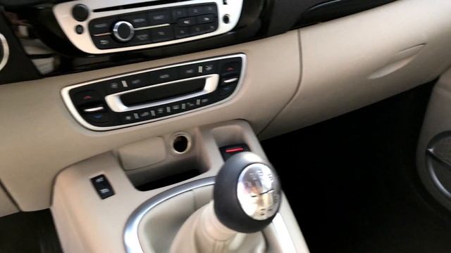 RENAULT GRAND SCENIC 2.0HDI 120kW PRIVELEGE смотреть онлайн