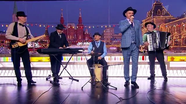 Передача Доброе утро на Первом канале. Выступление Синатра-Бэнд Putting On The Ritz.