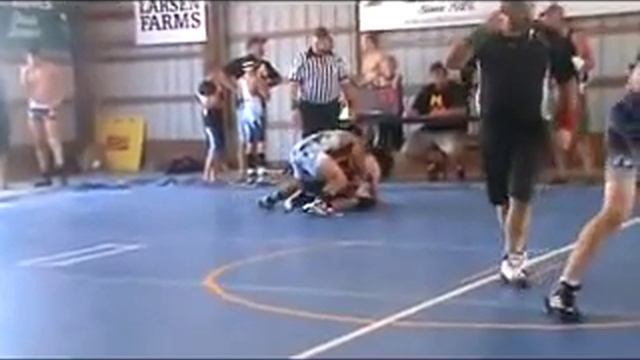 Allen Torres Barn Brawl Wrestling смотреть онлайн