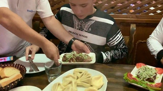#50 ОТРАВИЛИСЬ В РЕСТОРАНЕ БАТУМИ ДОМ ХИНКАЛИ , Khinkali house Kalakuri , МАШИНА ПЛЫВЕТ В ВОДЕ смотреть онлайн