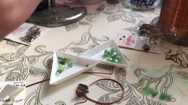 Простые длинные сережки капельки из проволоки и бусин за 15 минут мастер класс МК видео уроки смотреть онлайн