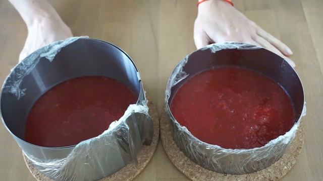 Шоколадный Торт с Клубничным Конфи и кремом Чиз. Gâteaux au chocolat ? avec fraise смотреть онлайн