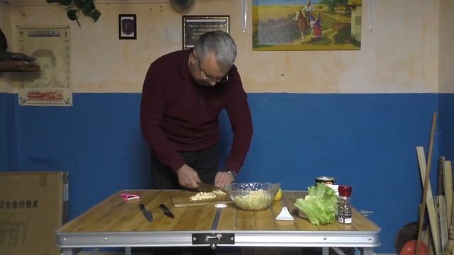 Нежный салат с креветками без майонеза смотреть онлайн