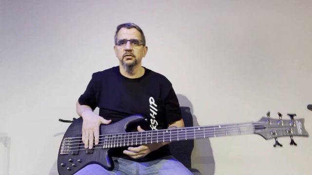 Schecter Stiletto Studio 5 demo and review смотреть онлайн