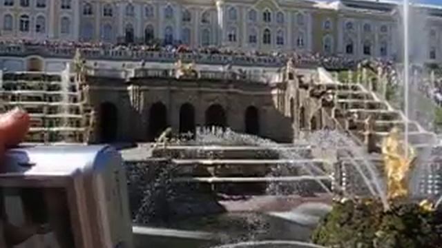 Петергоф - старт фонтанов на лестнице смотреть онлайн