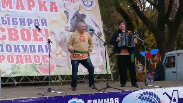 Казанова из Кузоватова отжигает на ярмарке в Ульяновске смотреть онлайн