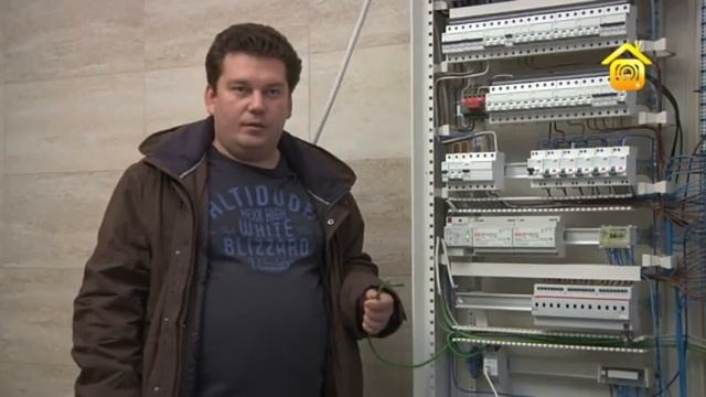 Умная система освещения загородного дома (2012) DVDRip_kino-nowosti.ru_ смотреть онлайн