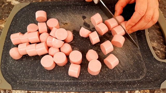 Сосиски + картошка. Как вкусно приготовить. Простой рецепт из простых продуктов смотреть онлайн