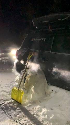 Отогреваем замерзший крузак в тундре при -45 мороза смотреть онлайн